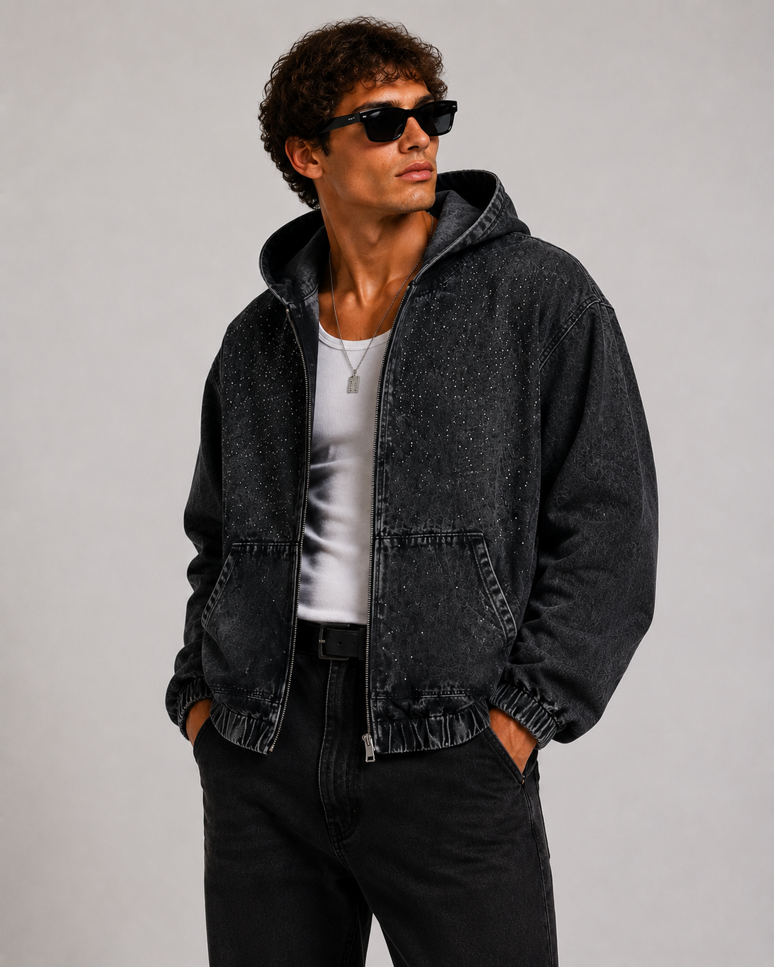 Giacca Nera Oversize Brillantinata con Cappuccio