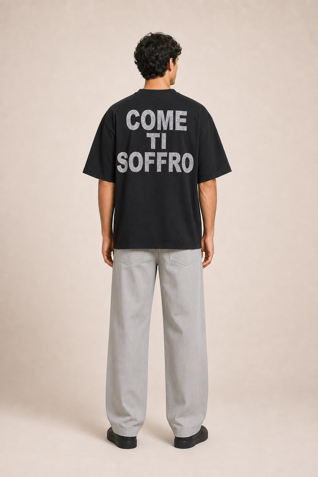 T-shirt Oversize Nera "Come Ti Soffro"
