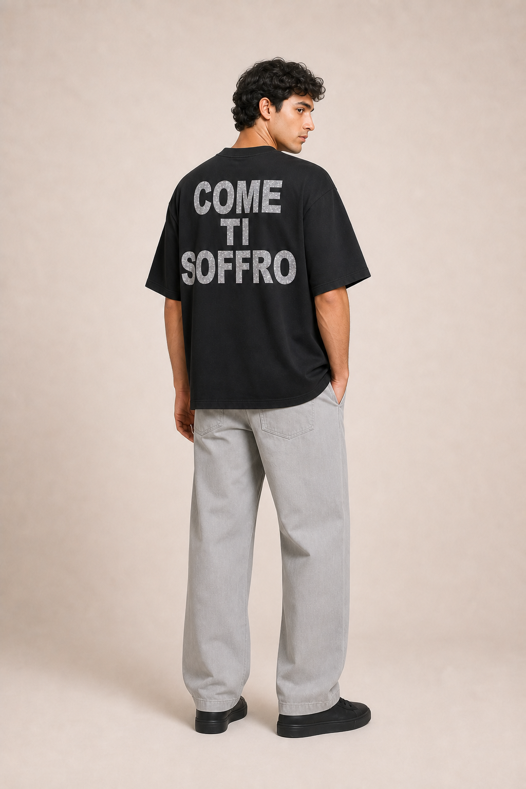 T-shirt Oversize Nera "Come Ti Soffro"